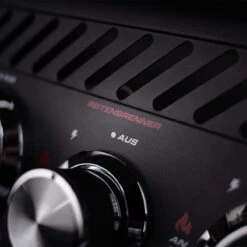 SANTOS S-518 All Black Mit Seiten- Und Heckbrenner, Schwarz, Inkl. Drehspieß, Rostheber & Silikonablage & Graviertes ZWILLING Pro Messer -Grill Konigreich Geschaft 9db7a3ee99e3b99096103267946787a1