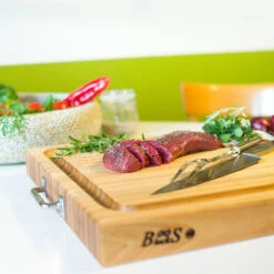 Boos Blocks Schneidebrett ProChef, Ahorn Mit Edelstahlgriffen 61x46x6 Cm -Grill Konigreich Geschaft bb schneidebrett ahorn 61x46x6cm rafr2418 e02b31befc94717647e32002b4e18d87