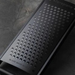 Microplane Black Sheep Reibe Grob -Grill Konigreich Geschaft microplane black sheep reibe grob 441adc43701e1f5d3675f7110db546eb