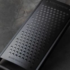 Microplane Black Sheep Reibe Sehr Grob -Grill Konigreich Geschaft microplane black sheep reibe sehr grob 80b759d8a1b4d30daa1416a5abd7e9a6