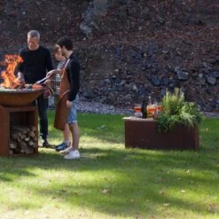 OFYR Herb Garden Bench Corten Sitzbank -Grill Konigreich Geschaft ofyr herb garden bench corten sitzbank 86a1fac7bcab9a44a688c993780ce188