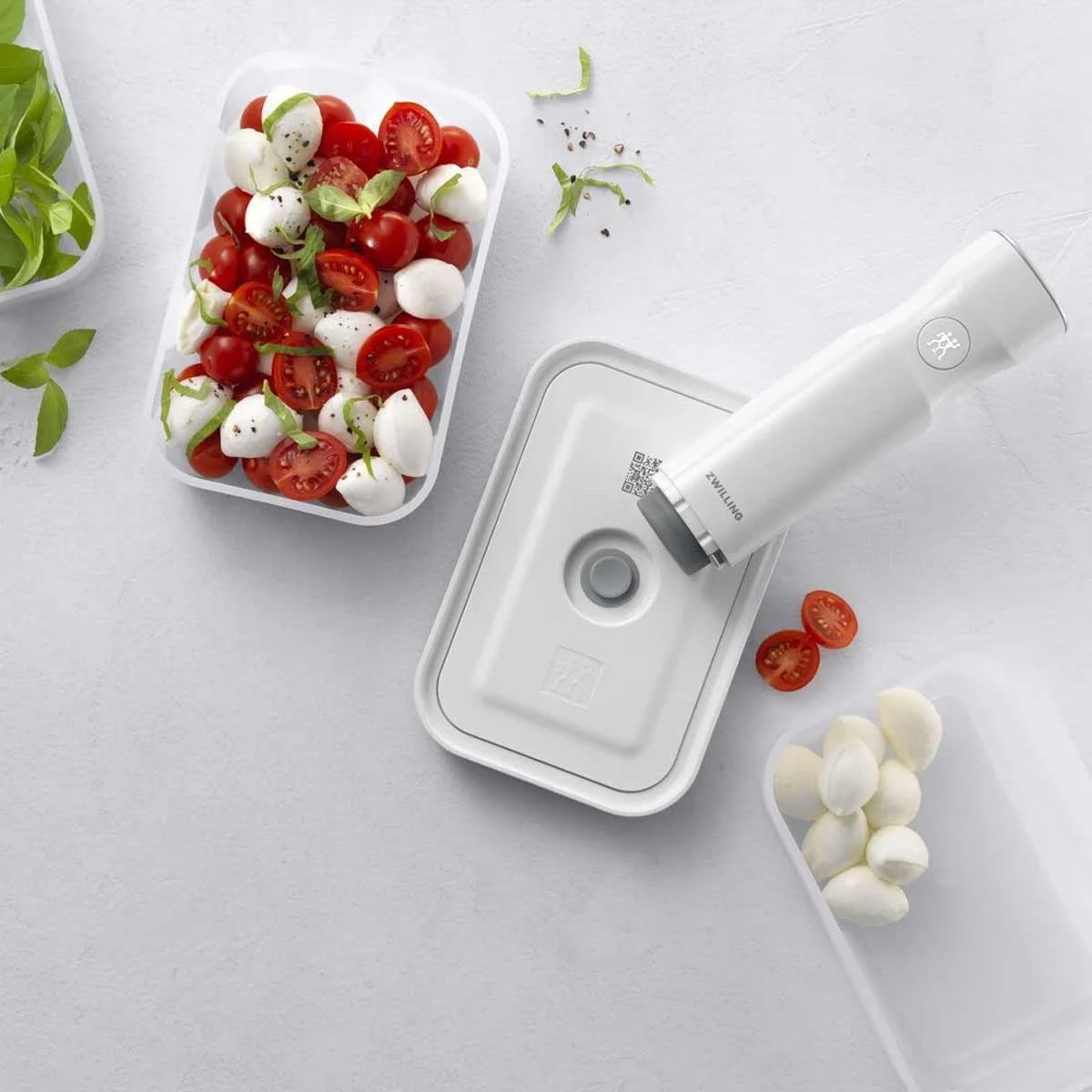 ZWILLING FRESH & SAVE Vakuumpumpe Mit Ladekappe, Weiß 6 ZWILLING FRESH & SAVE Vakuumpumpe Mit Ladekappe, Weiß – Bild 4
